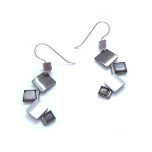 Stacked Squares Brushed Silver w/Plum Catsite